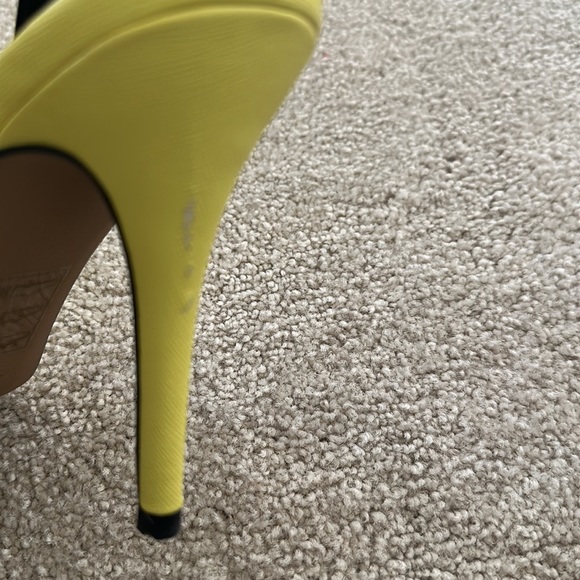 Neon Green Aldo Slingback Pump - Picture 5 of 9
